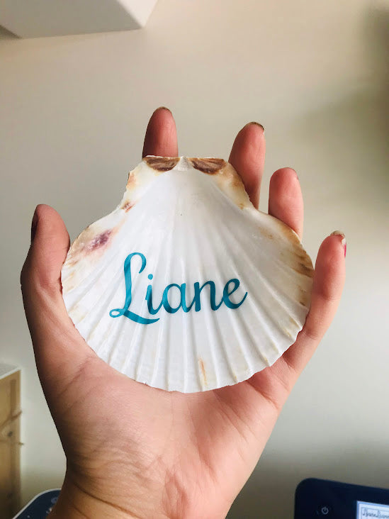 personalised scallop shell place cards